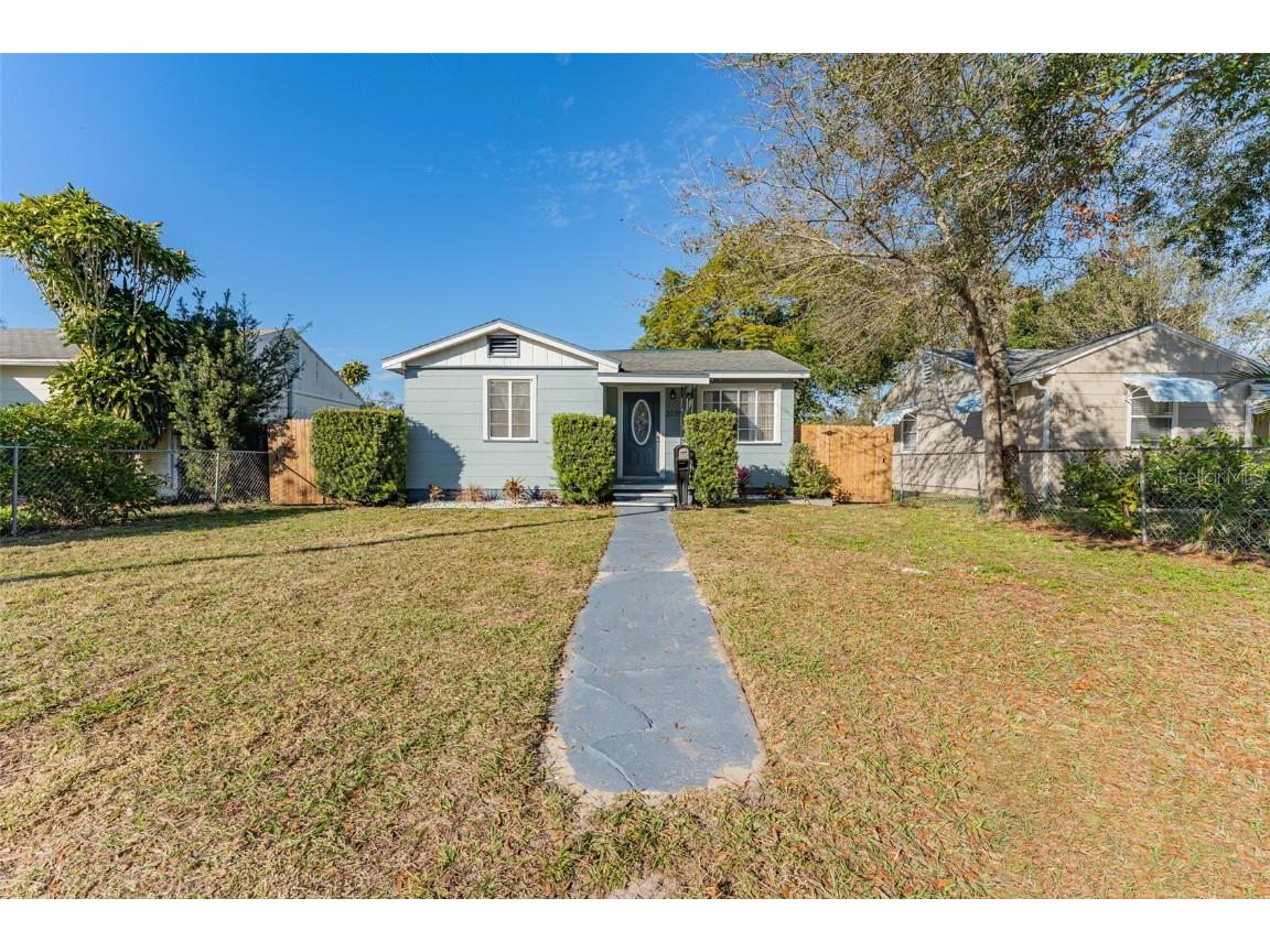 2035 29th Avenue N Saint Petersburg FL 33713 TB8383409 image1