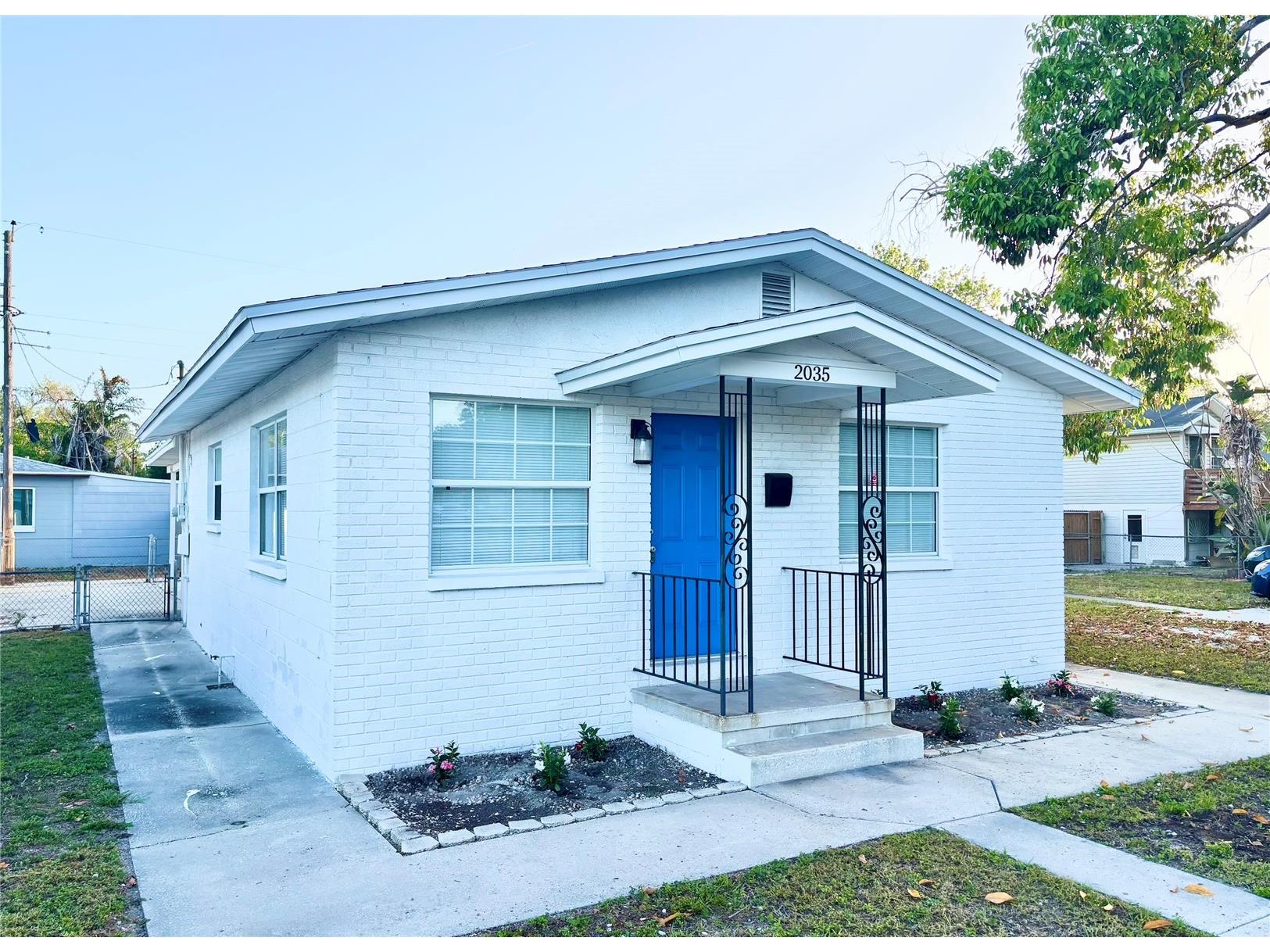 2035 36th Avenue N Saint Petersburg FL 33713 TB8495758 image2