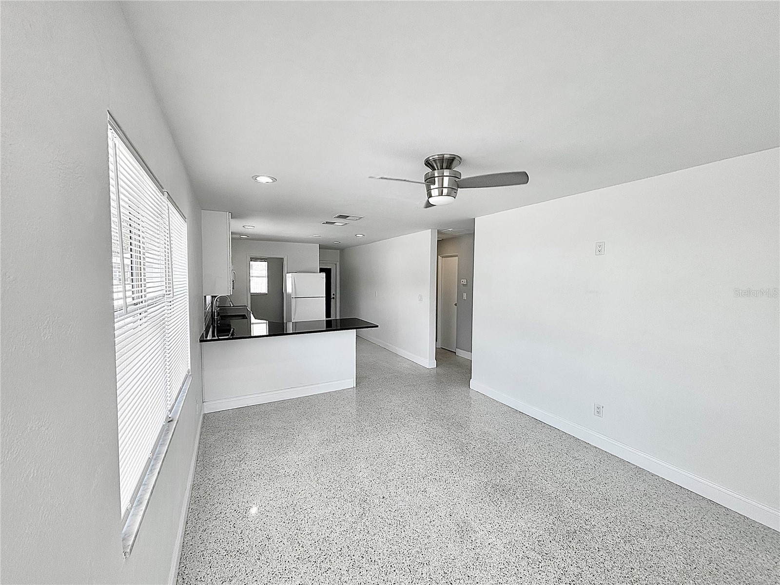 2035 36th Avenue N Saint Petersburg FL 33713 TB8495758 image4