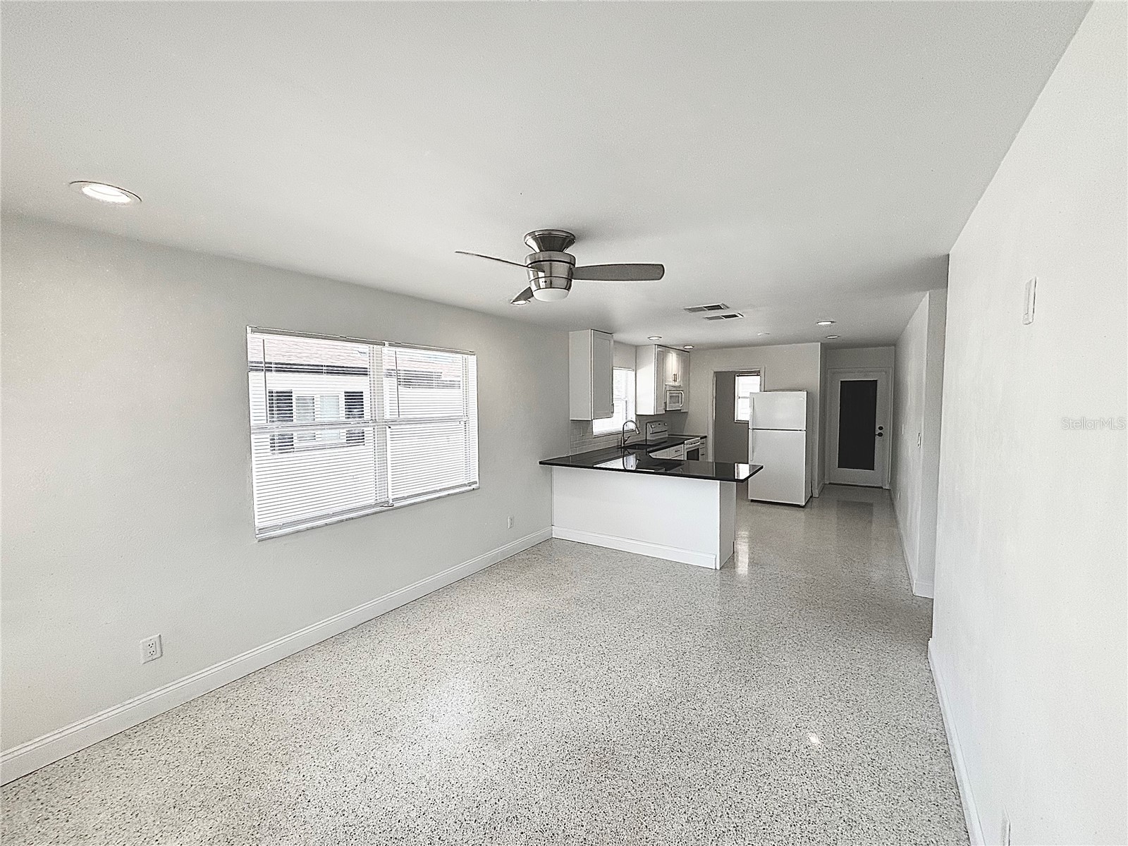 2035 36th Avenue N Saint Petersburg FL 33713 TB8495758 image5