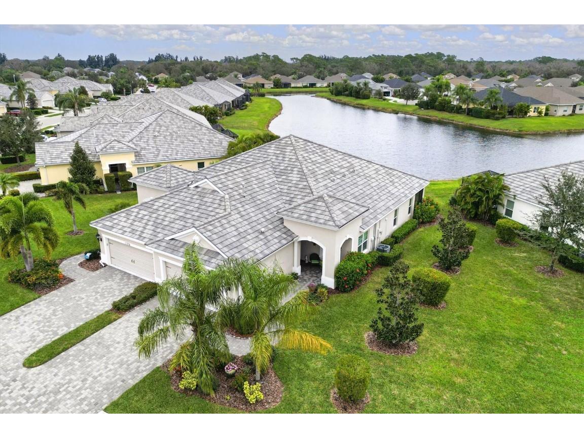 2035 Crystal Lake Trail Bradenton FL 34211 A4594411 image1