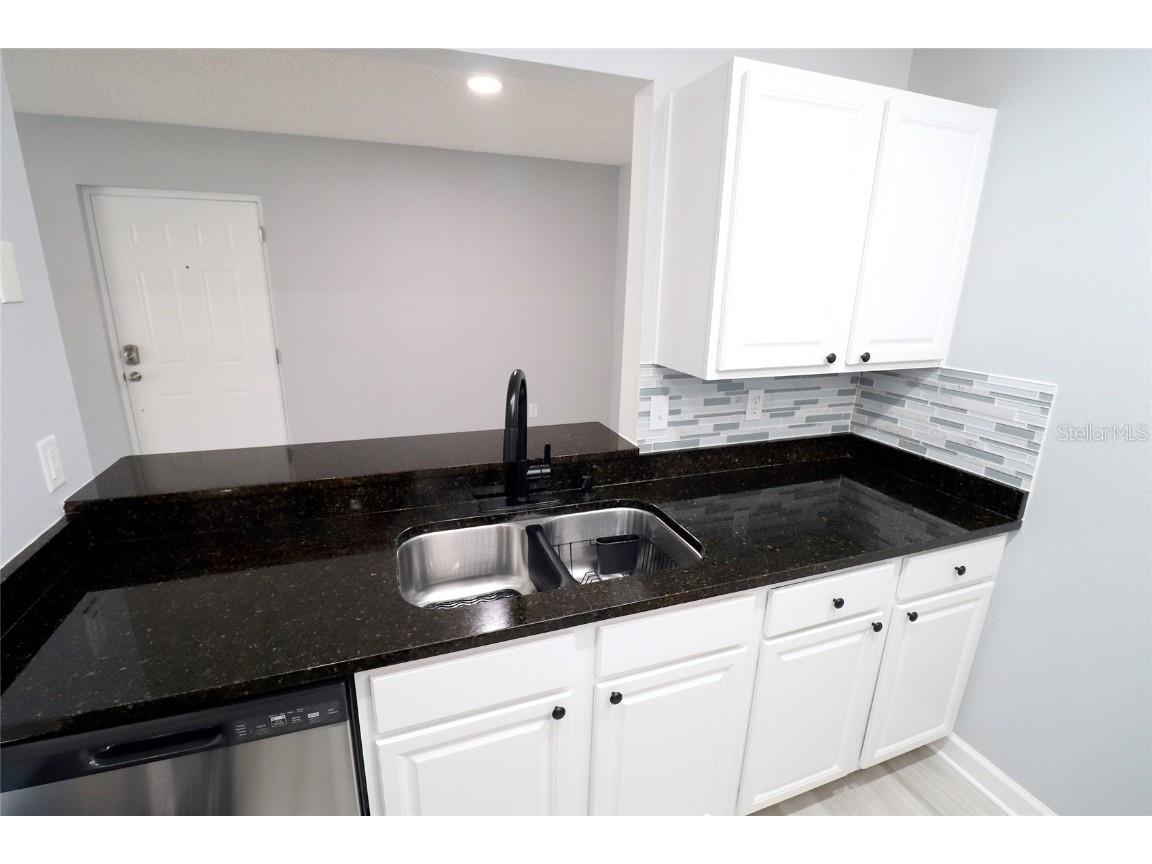 2035 Dixie Belle Drive #2035C Orlando FL 32812 O6367691 image17