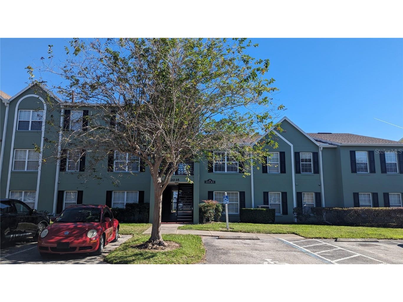 2035 Dixie Belle Drive #Q Orlando FL 32812 S5095110 image1