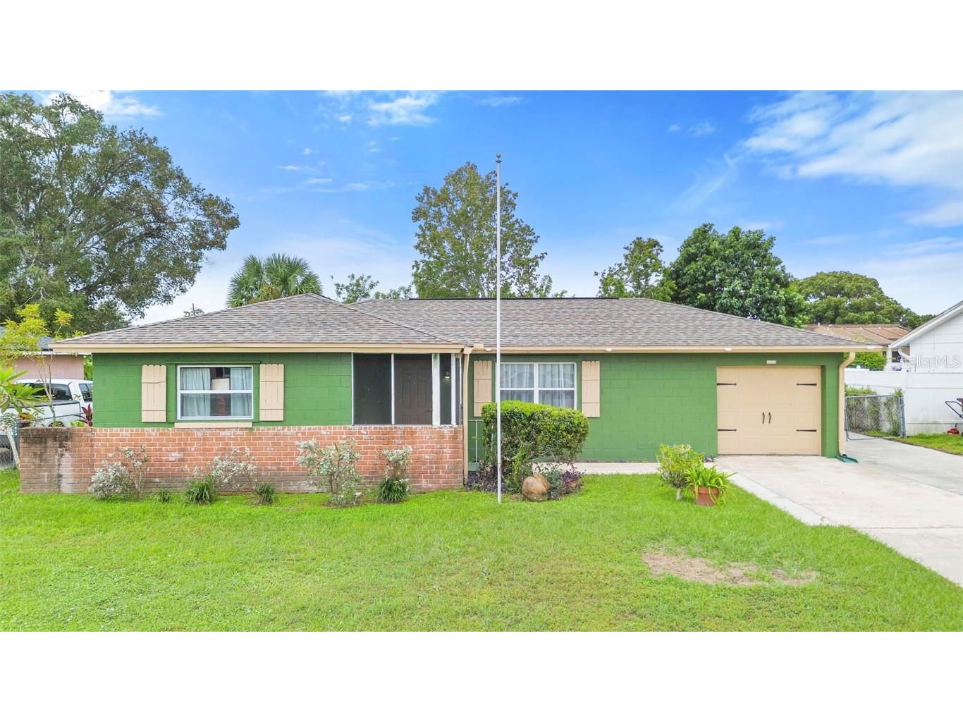 2035 Valencia Circle Kissimmee FL 34741 O6351860 image1