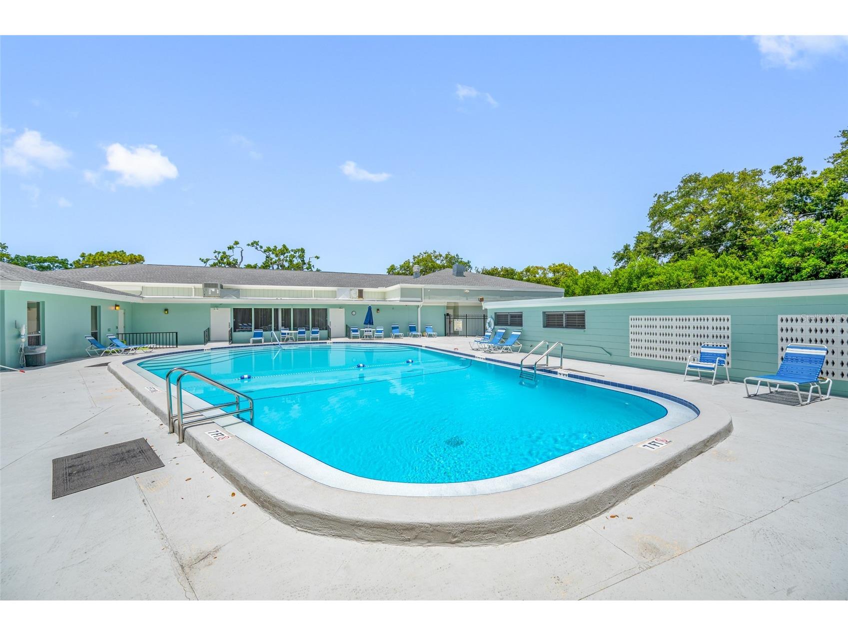 2036 Forest Drive Clearwater FL 33763 TB8526746 image55
