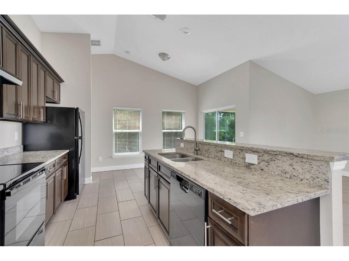 2036 Hillview Circle Deltona FL 32738 O6323657 image4