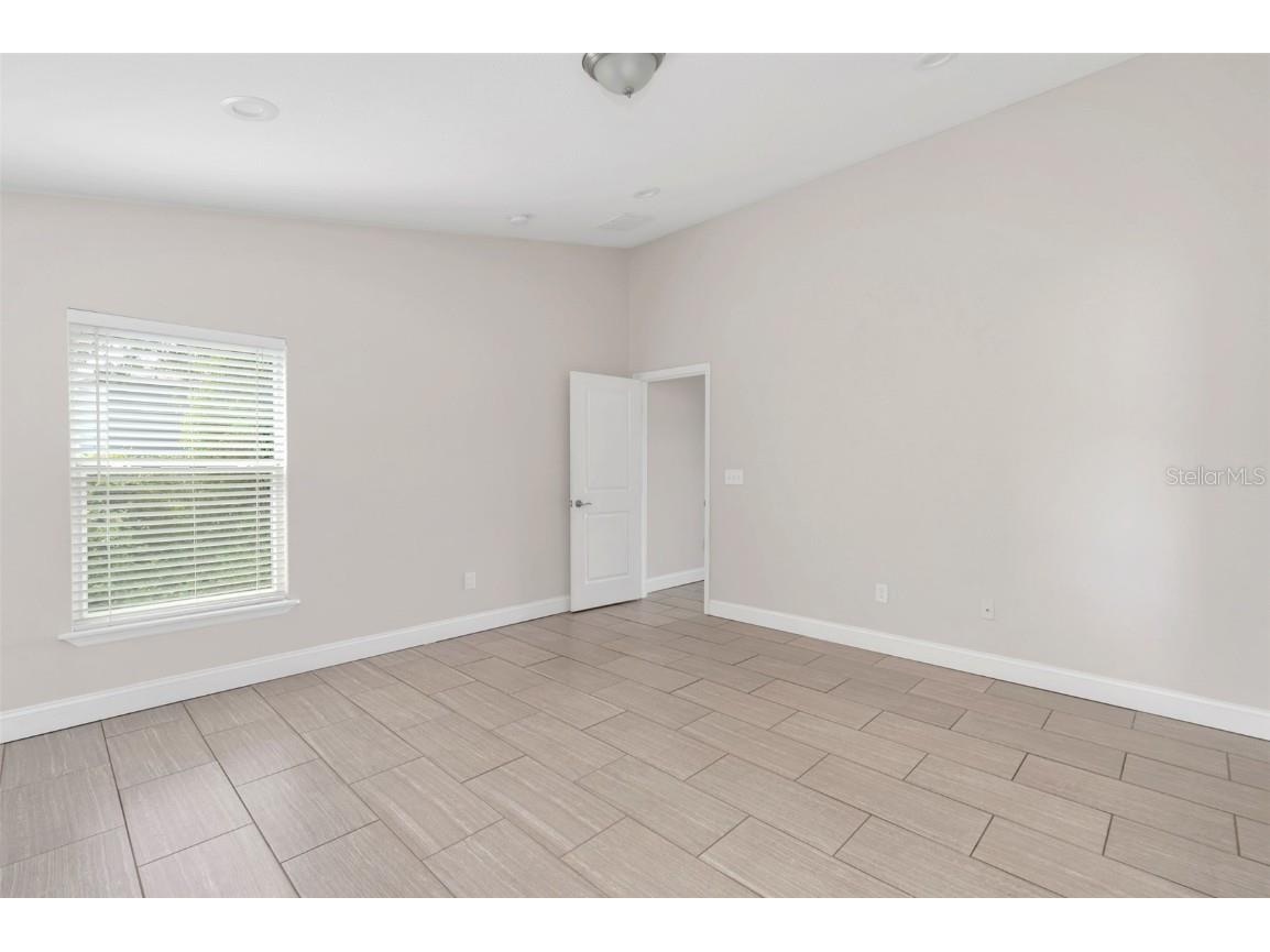 2036 Hillview Circle Deltona FL 32738 O6323657 image8