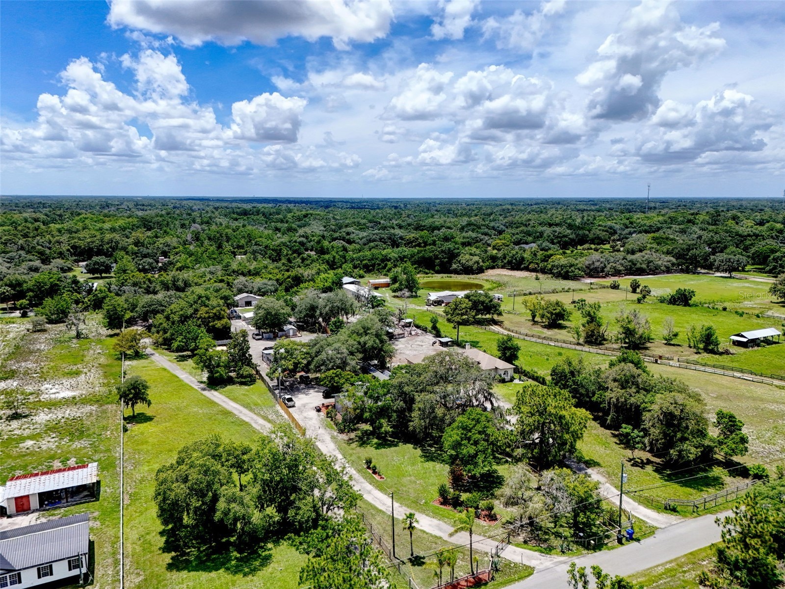 2036 Lake View Avenue Chuluota FL 32766 - LAKE MILLS O6415536 image3