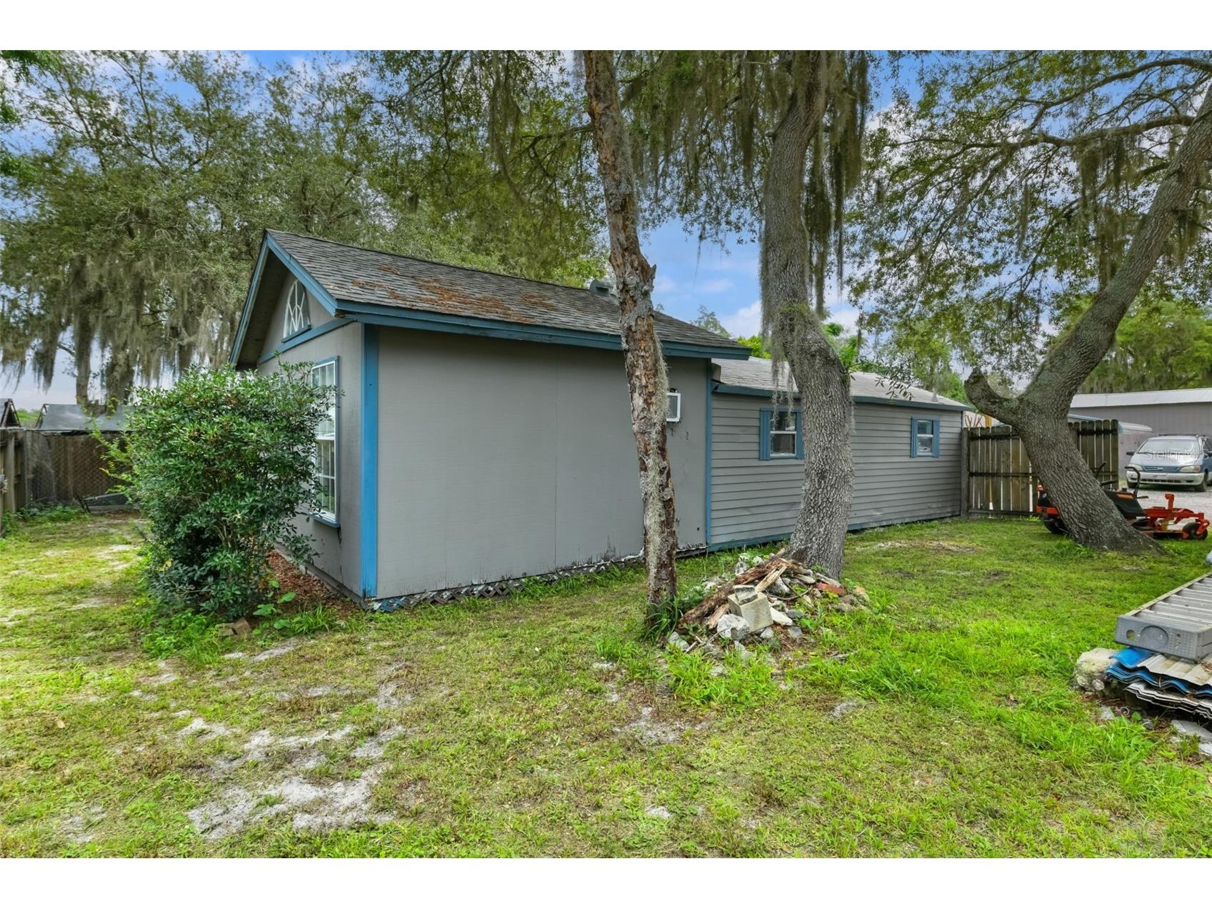 2036 Lake View Avenue Chuluota FL 32766 - LAKE MILLS O6415536 image57