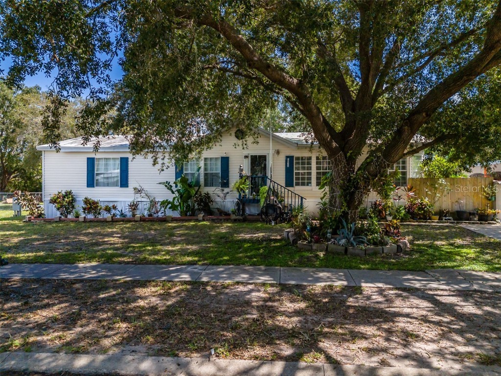 2036 Park Village Drive Ruskin FL 33570 TB8308295 image1