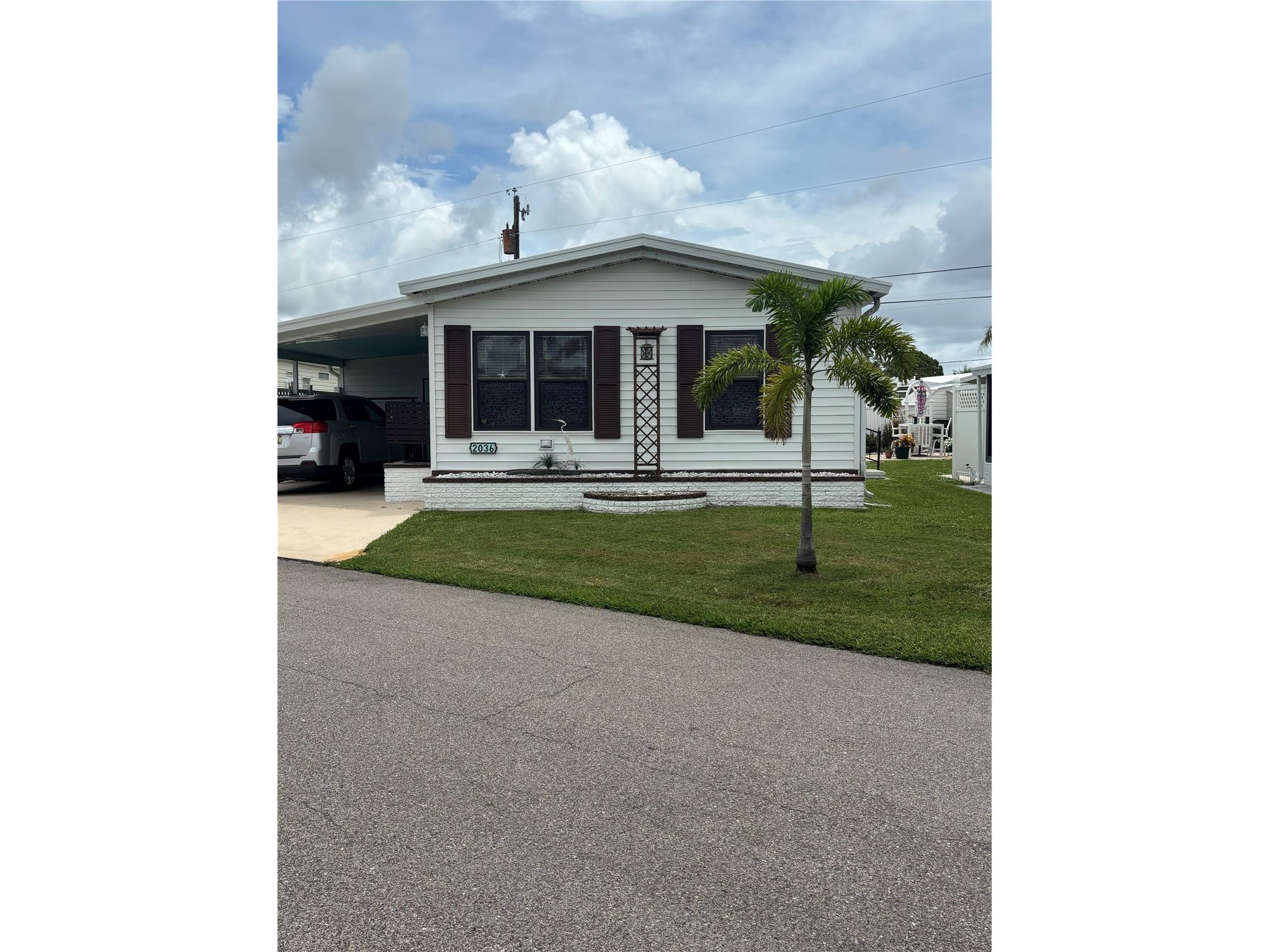 2036 S Mobile Estates Drive Sarasota FL 34231 A4678066 image1