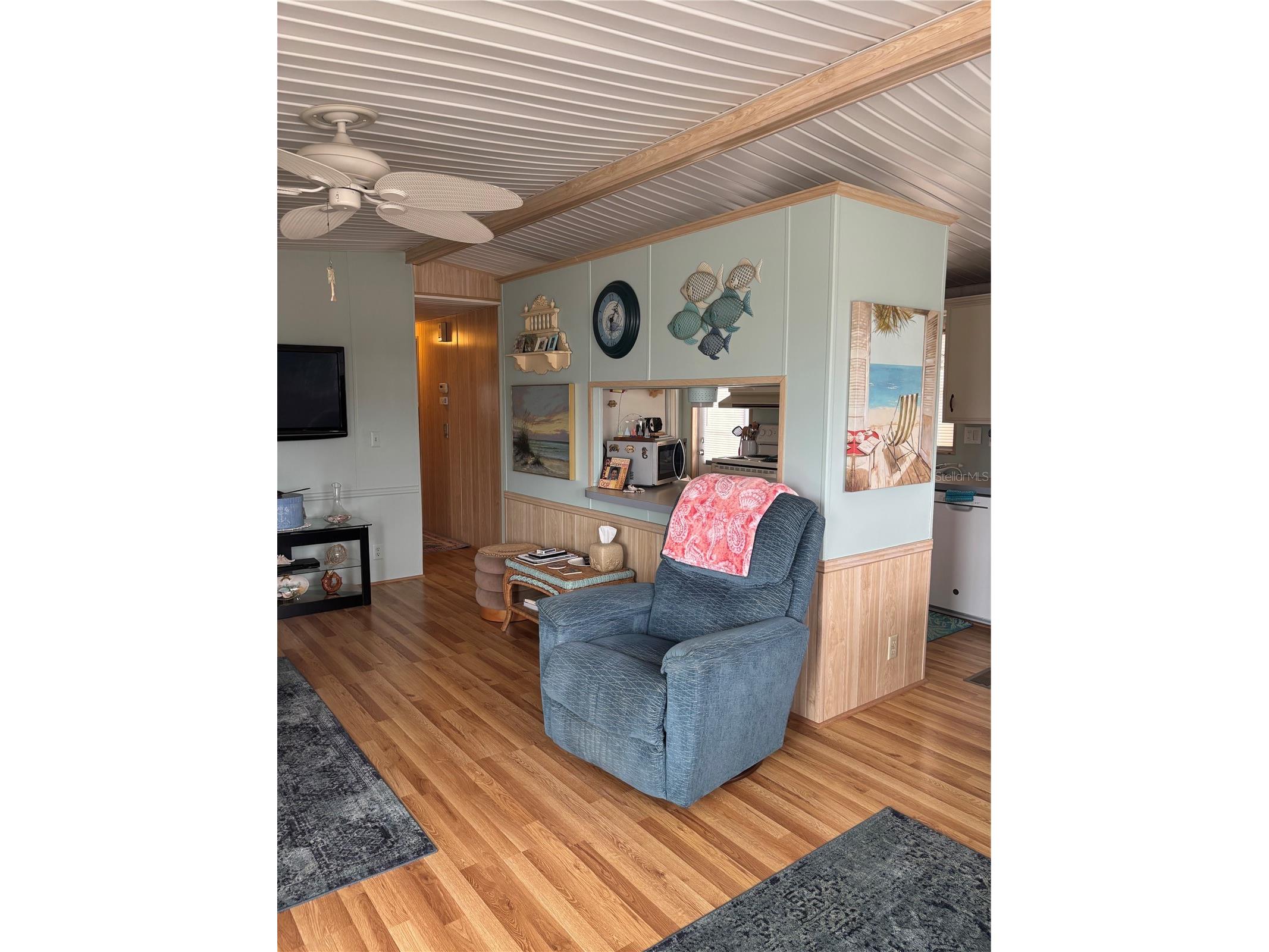 2036 S Mobile Estates Drive Sarasota FL 34231 A4678066 image3