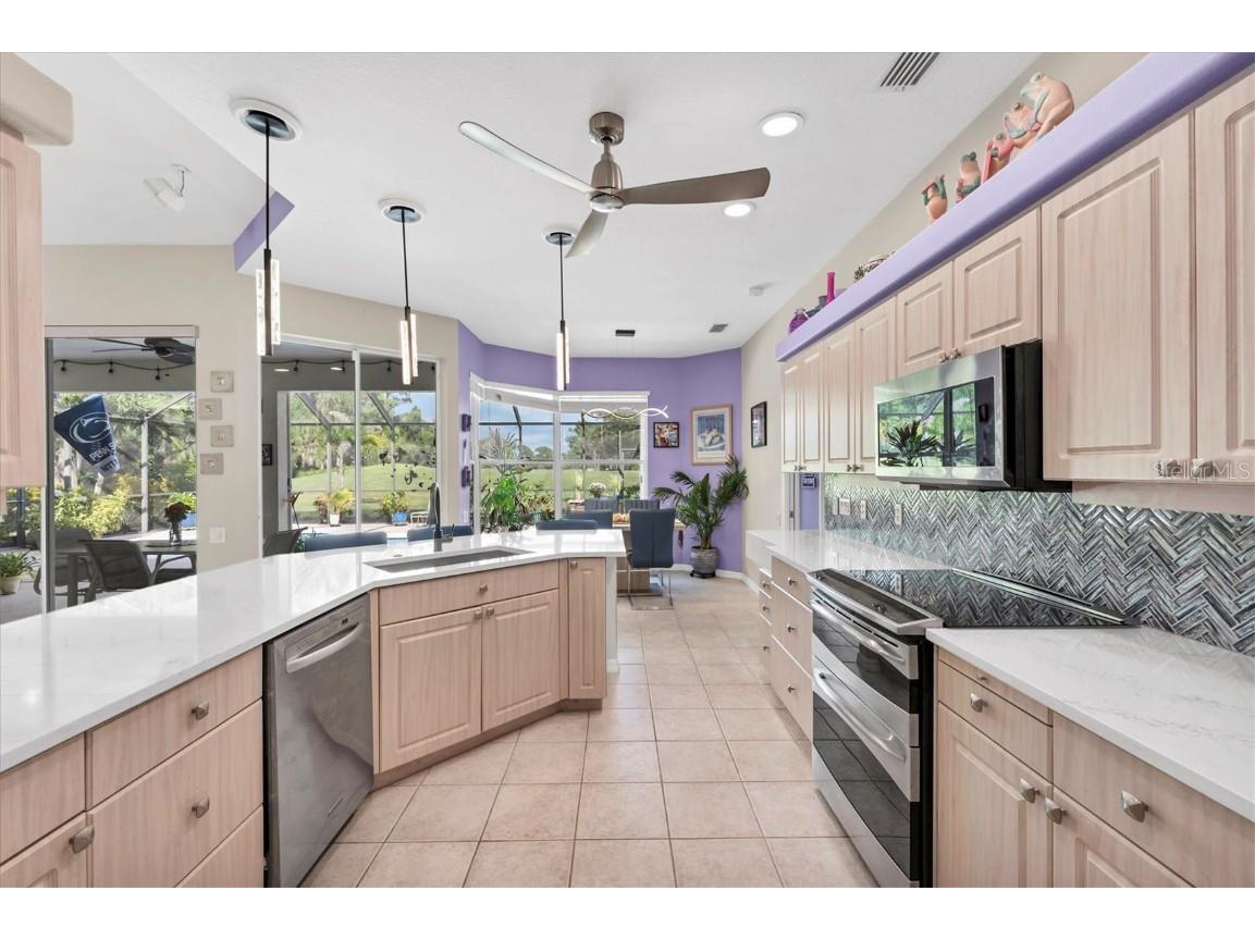 2036 Timucua Trail Nokomis FL 34275 A4667298 image11