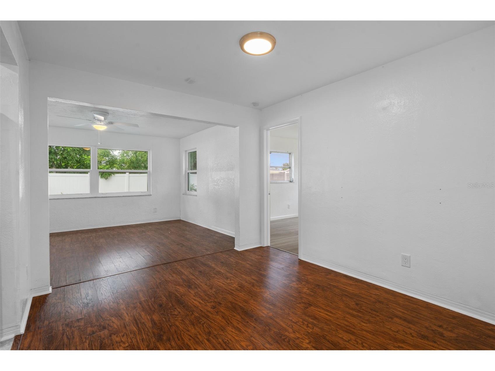 2037 67th Avenue S Saint Petersburg FL 33712 TB8513289 image14