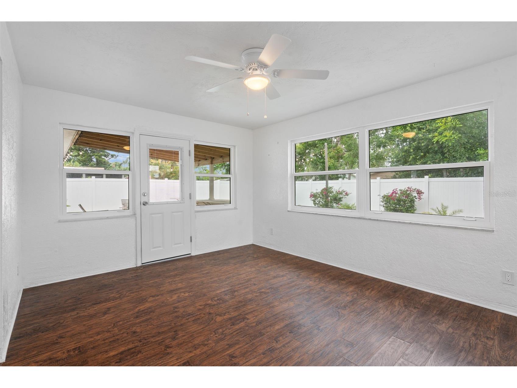 2037 67th Avenue S Saint Petersburg FL 33712 TB8513289 image16