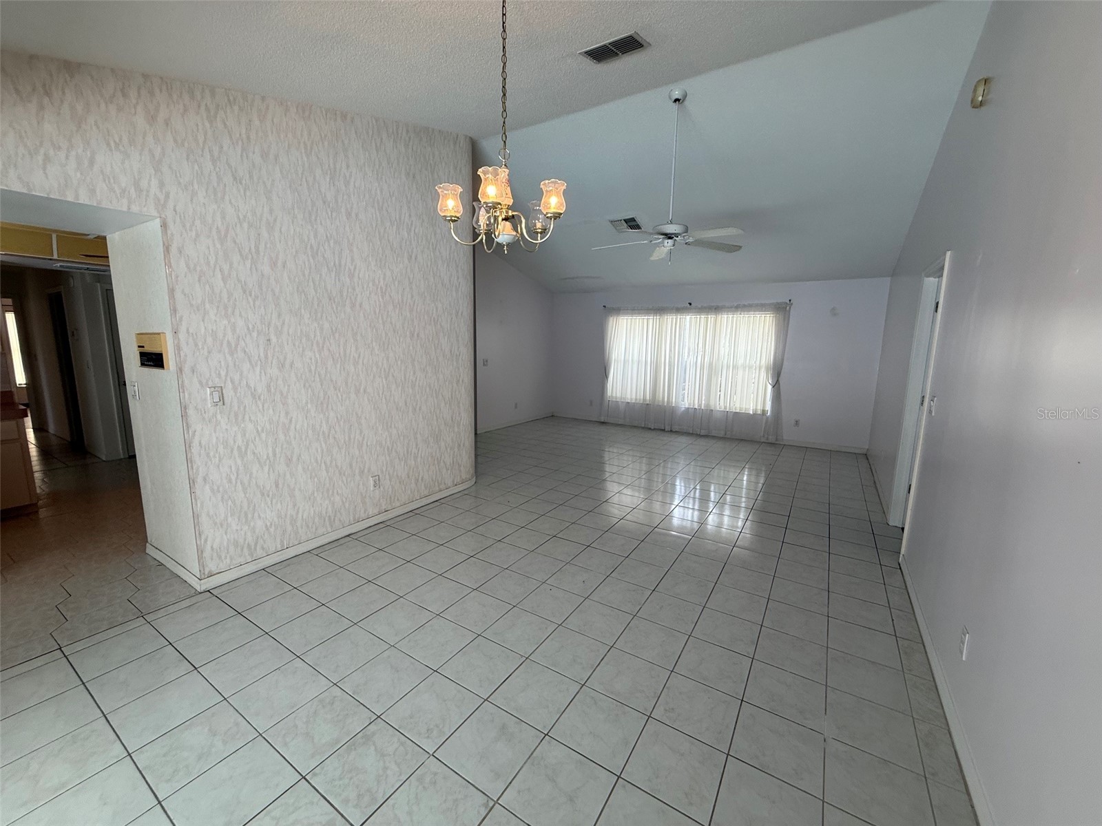 2037 Finland Drive Spring Hill FL 34609 W7887009 image5
