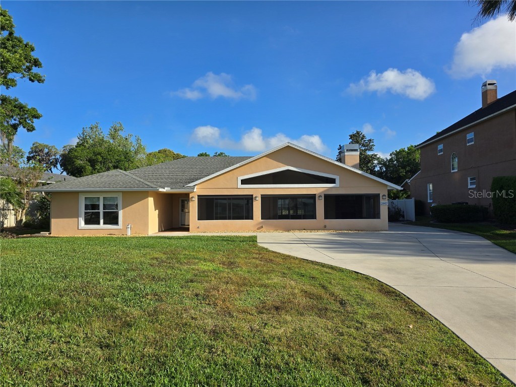 2037 Lakeshore Drive Mount Dora FL 32757 - LAKE DORA G5095242 image1