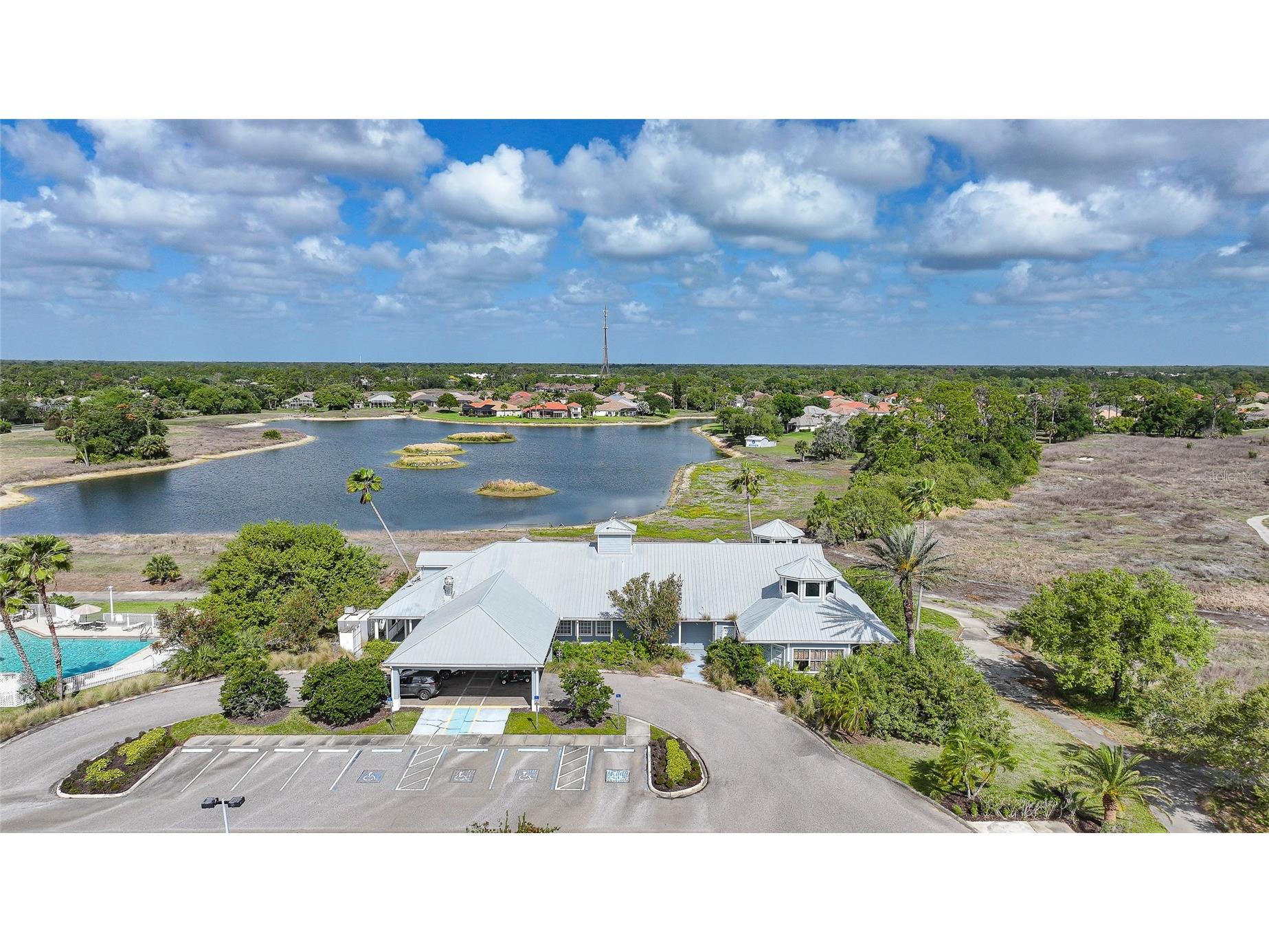 2037 Lynx Run North Port FL 34288 D6146854 image44
