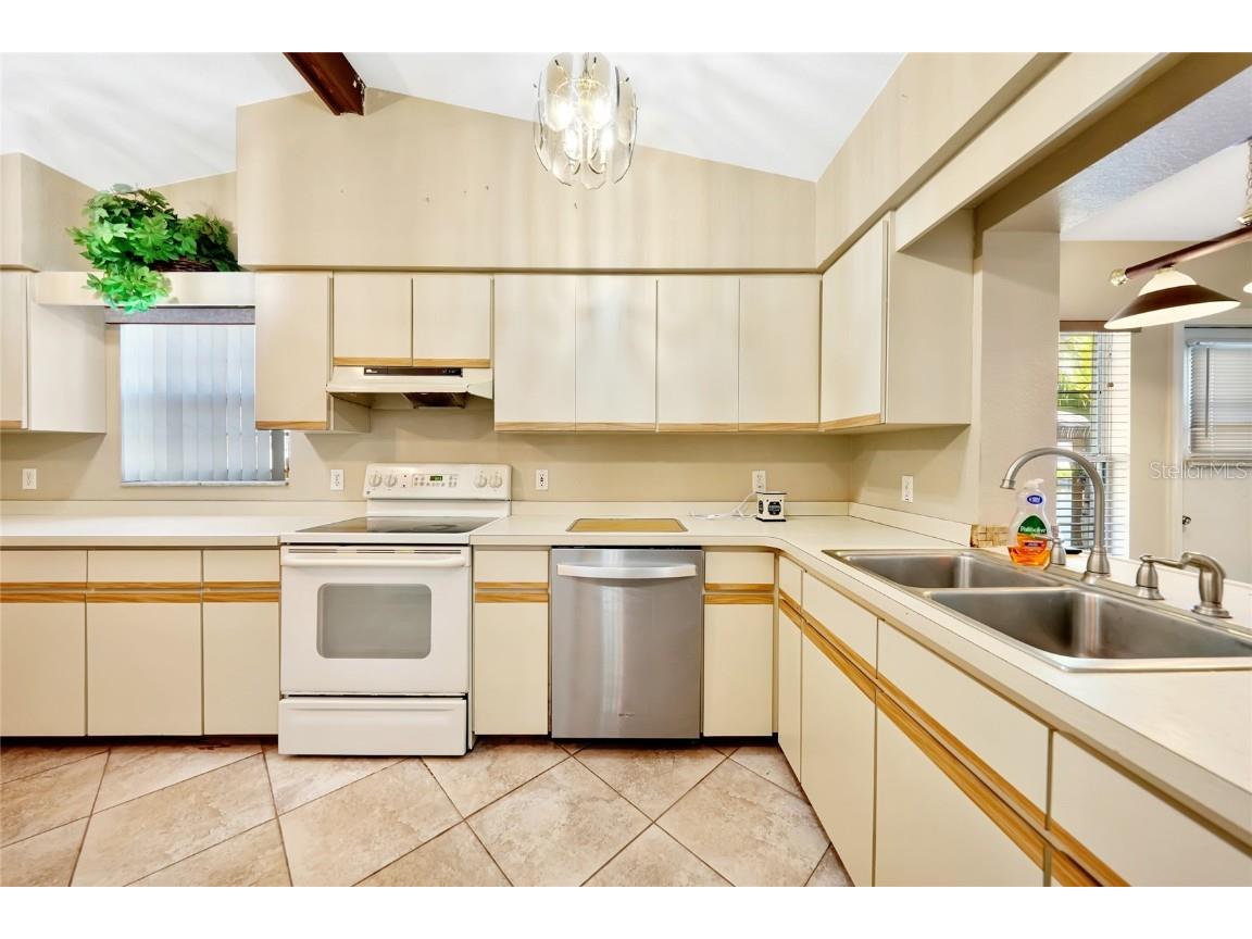 2037 Palm Harbor Terrace Punta Gorda FL 33982 C7516564 image11