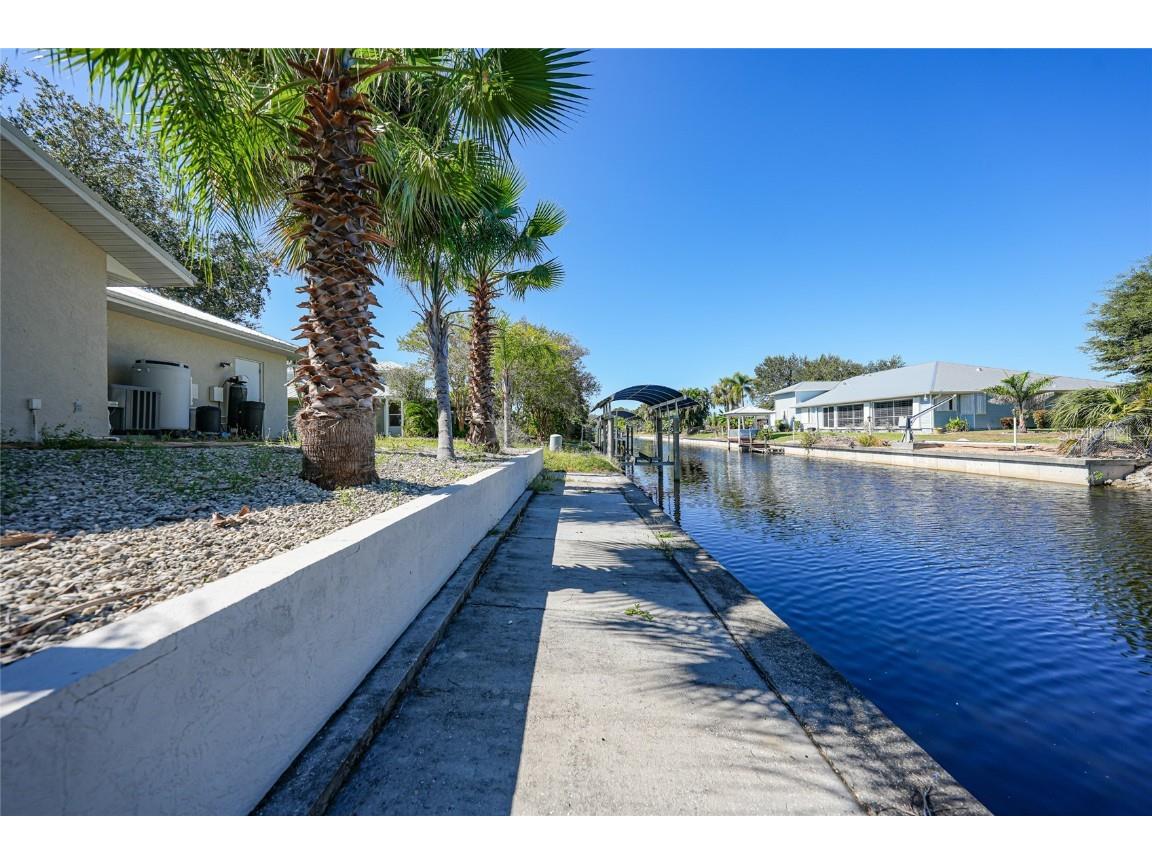 2037 Palm Harbor Terrace Punta Gorda FL 33982 C7516564 image38