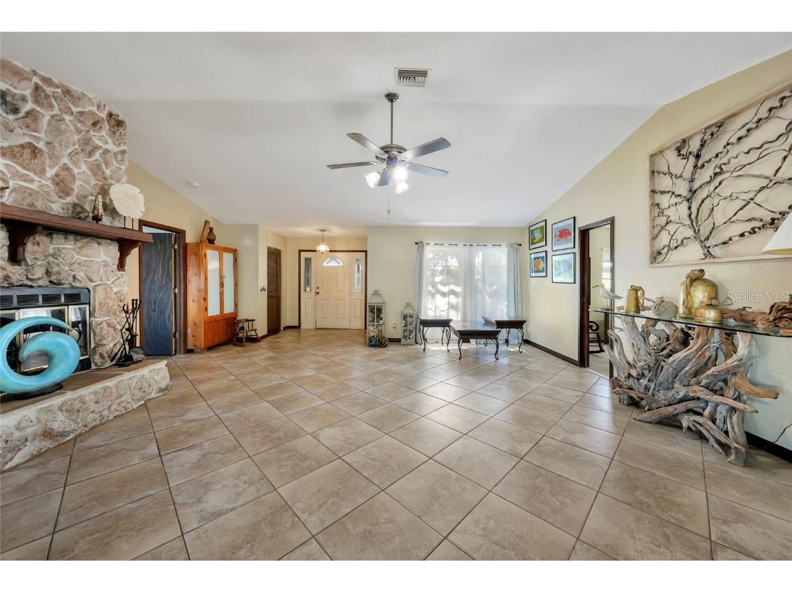 2037 Palm Harbor Terrace Punta Gorda FL 33982 C7516564 image9