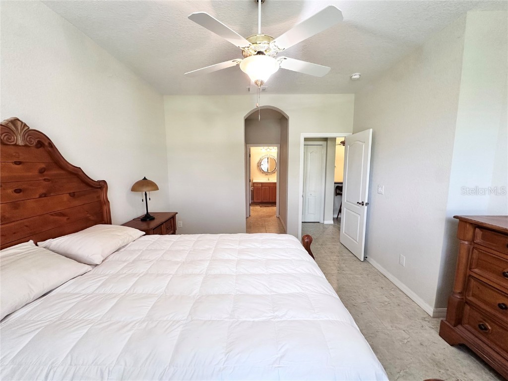 2037 Sifield Greens Way Sun City Center FL 33573 TB8418895 image16