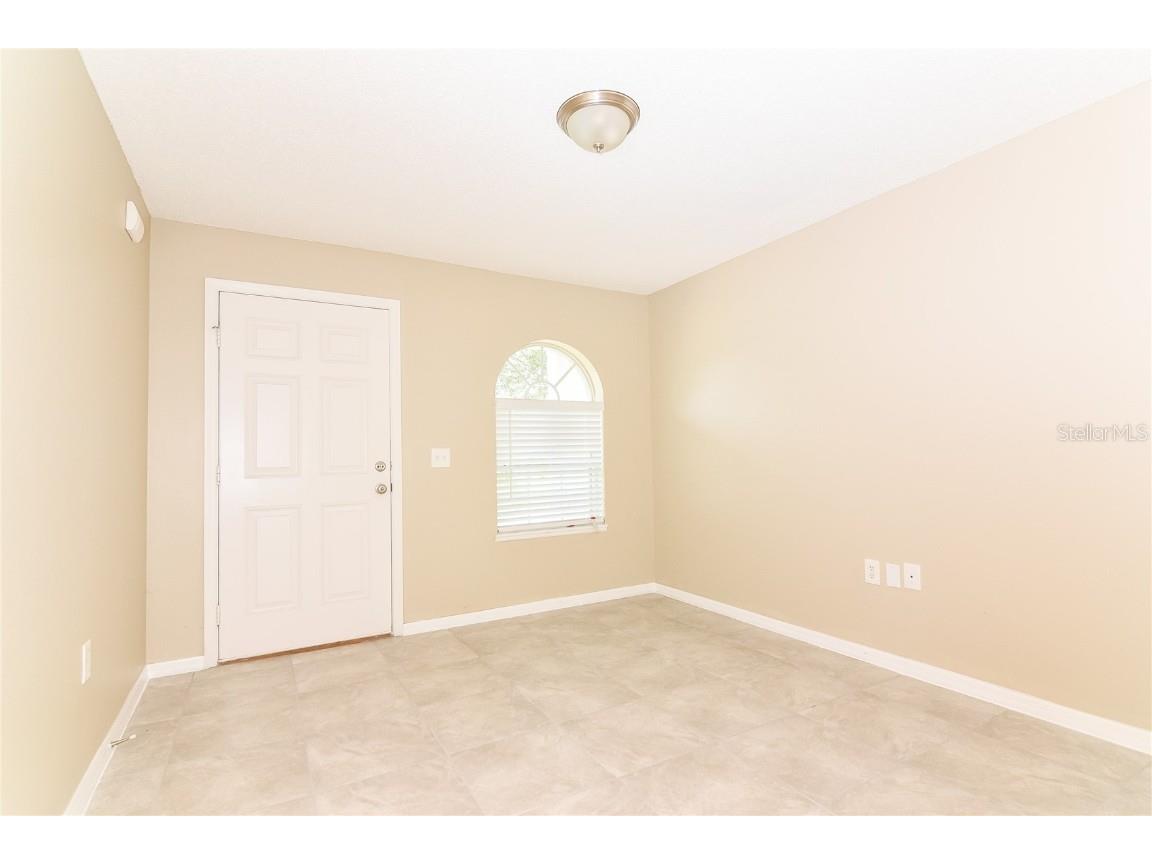 2037 Whispering Trails Boulevard Winter Haven FL 33884 O6341135 image5