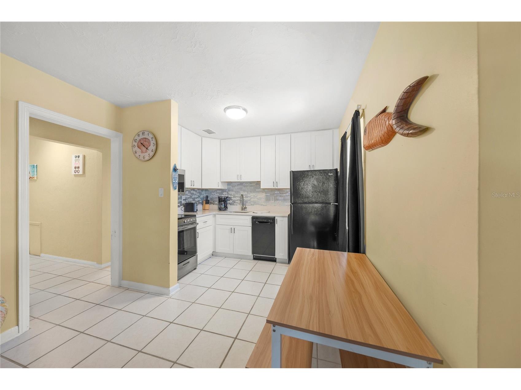 2037 and 2039 Jo An Drive Sarasota FL 34231 A4692288 image11