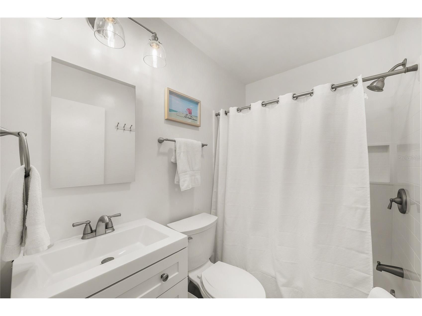2037 and 2039 Jo An Drive Sarasota FL 34231 A4692288 image17