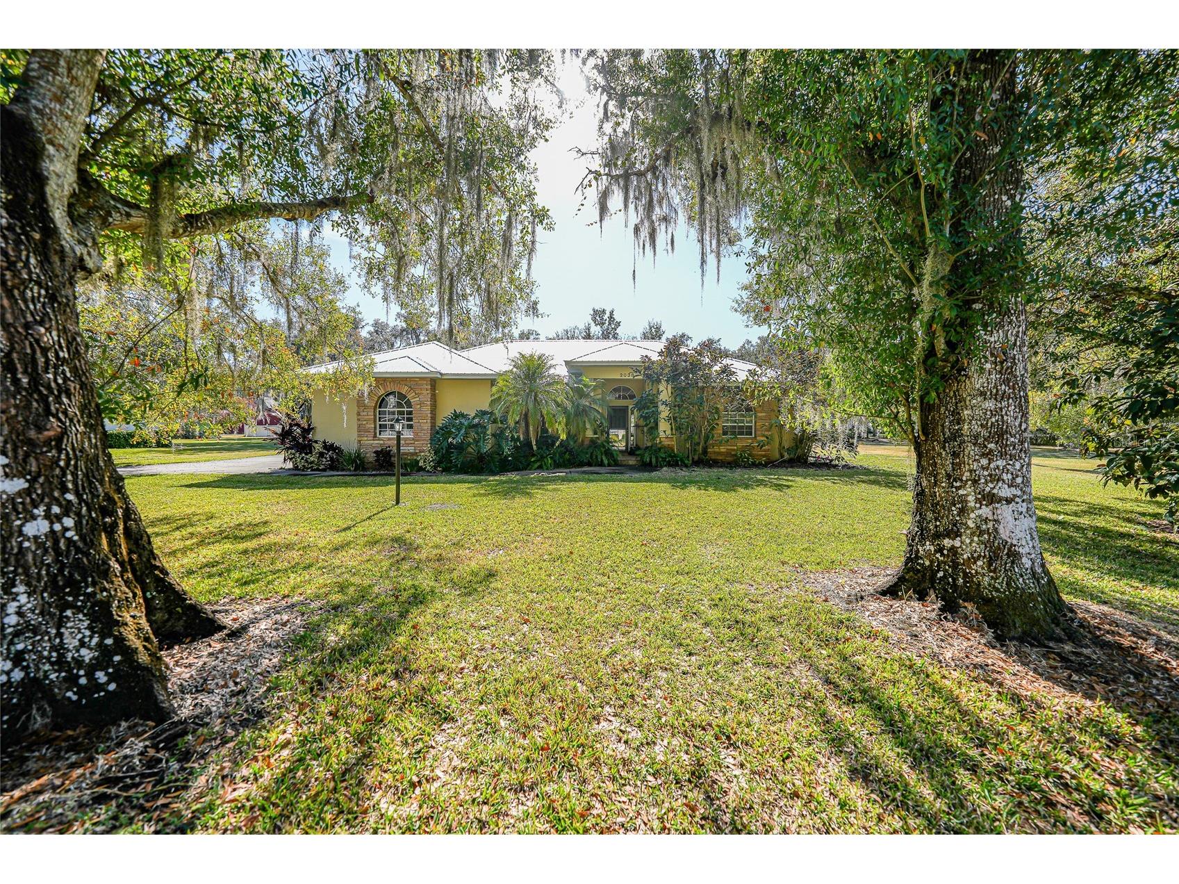 2038 & 2066 NE Voss Oaks Circle Arcadia FL 34266 C7519641 image1