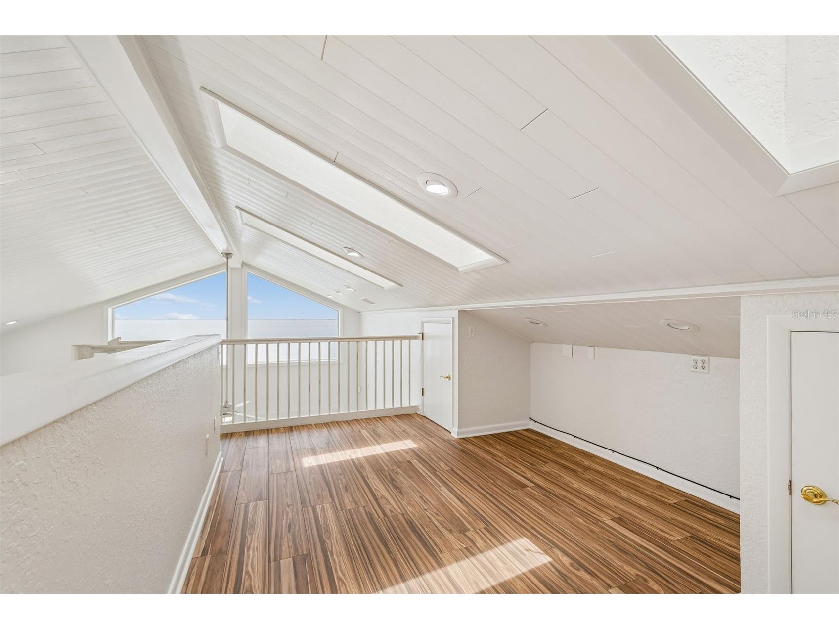 2038 Carolina Avenue NE Saint Petersburg FL 33703 - TAMPA BAY TB8516990 image26