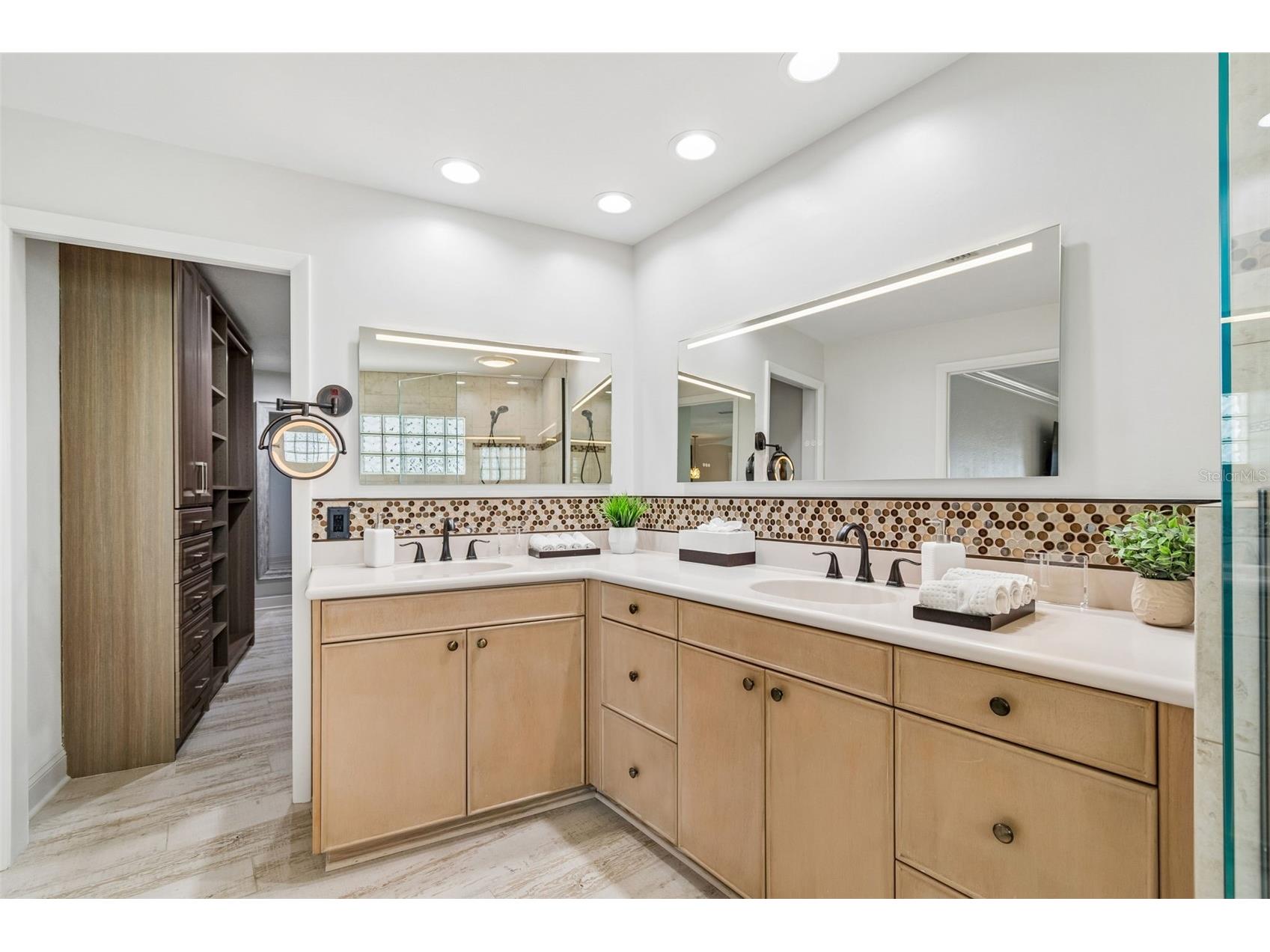 2038 Carolina Avenue NE Saint Petersburg FL 33703 - TAMPA BAY TB8516990 image29