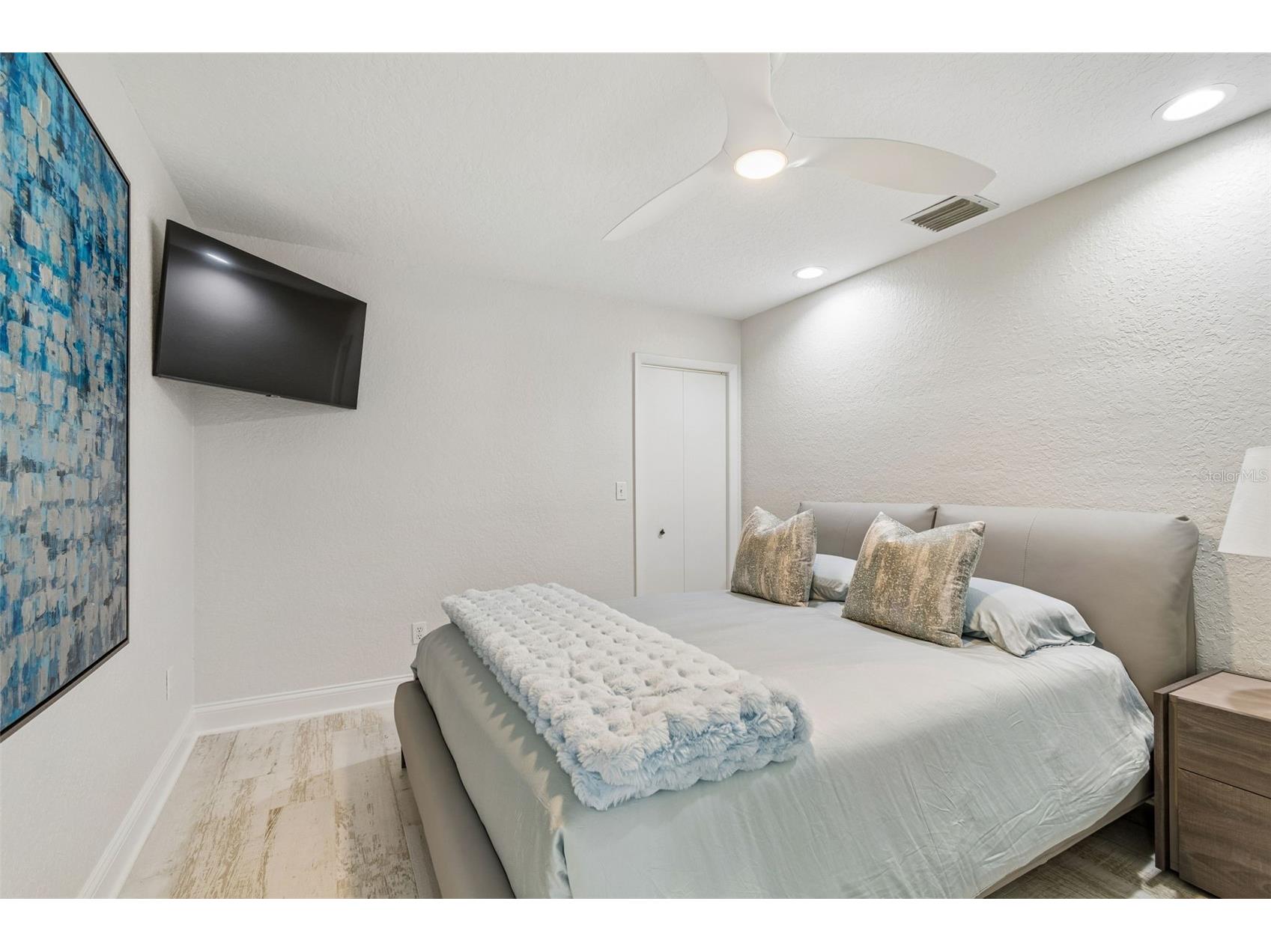 2038 Carolina Avenue NE Saint Petersburg FL 33703 - TAMPA BAY TB8516990 image31