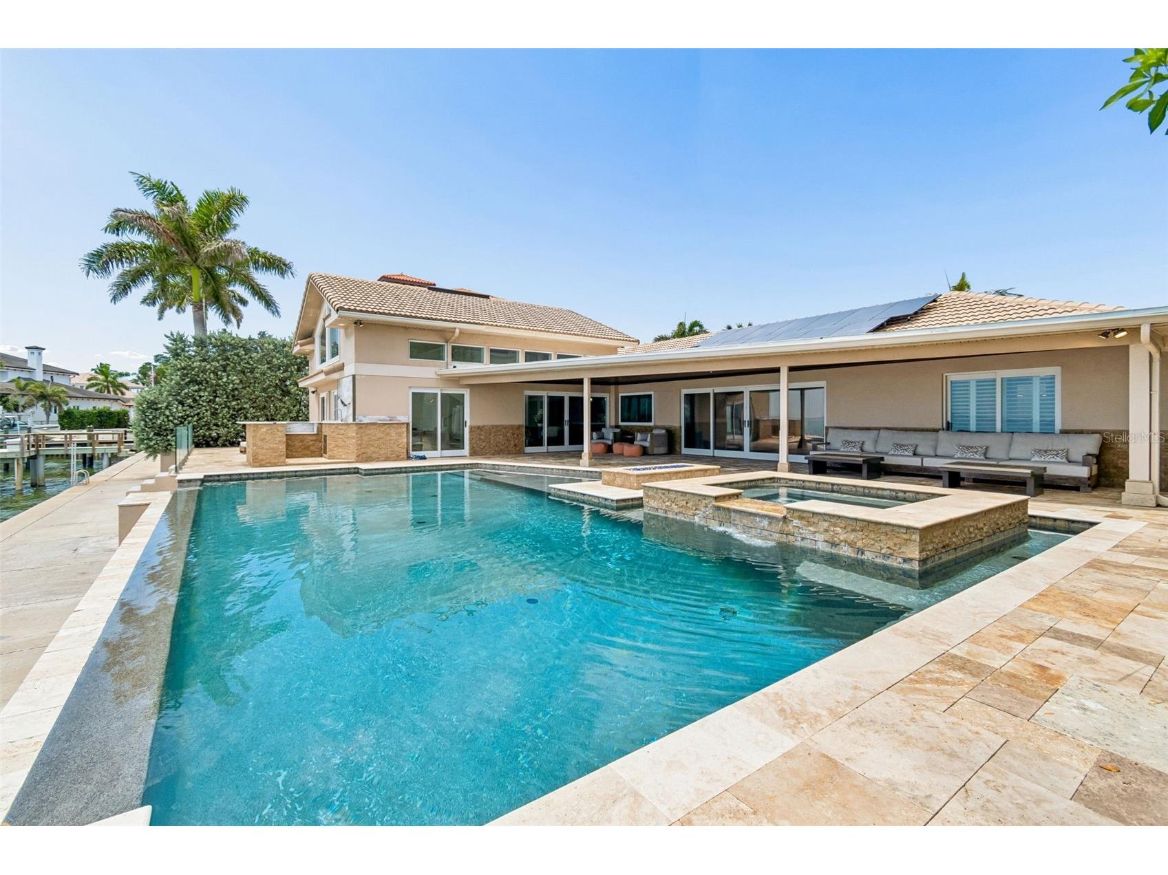 2038 Carolina Avenue NE Saint Petersburg FL 33703 - TAMPA BAY TB8516990 image47