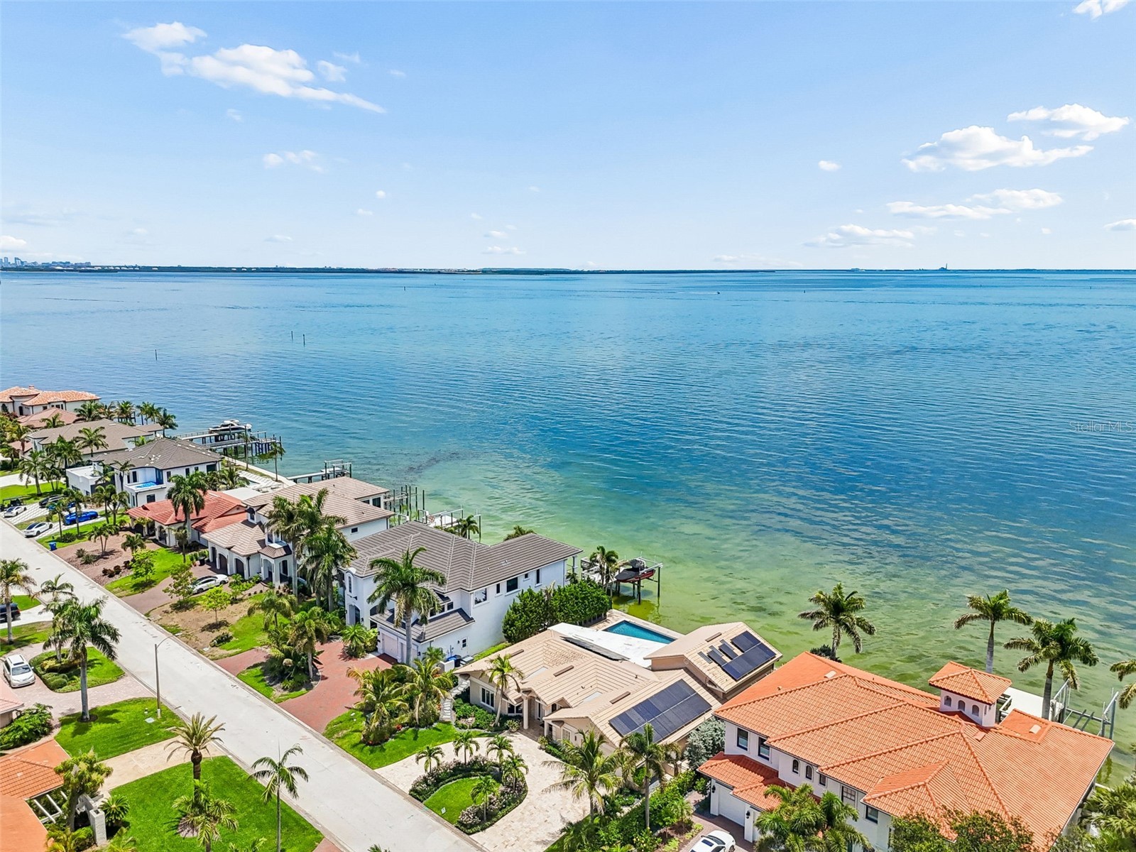 2038 Carolina Avenue NE Saint Petersburg FL 33703 - TAMPA BAY TB8516990 image51