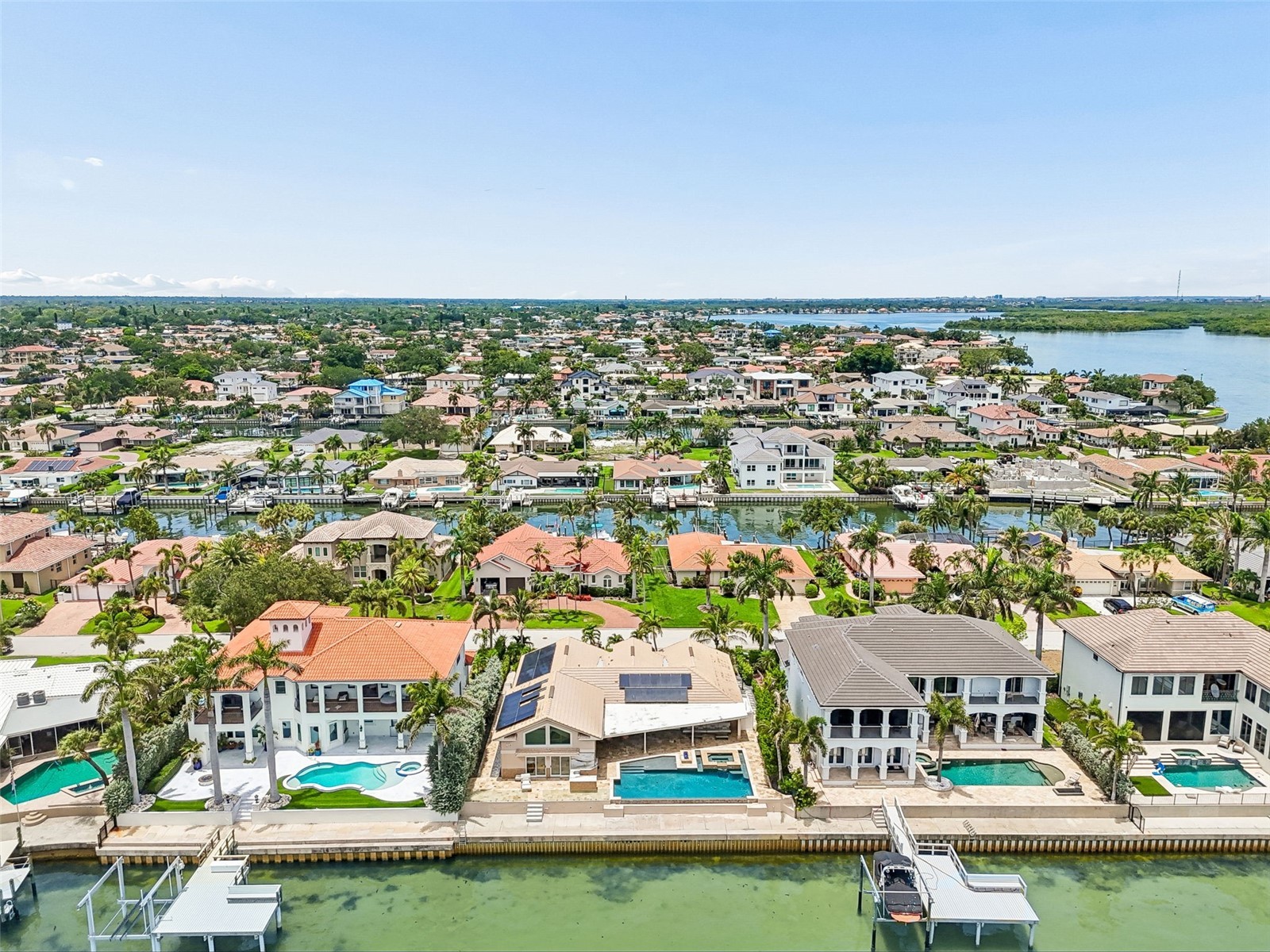 2038 Carolina Avenue NE Saint Petersburg FL 33703 - TAMPA BAY TB8516990 image54