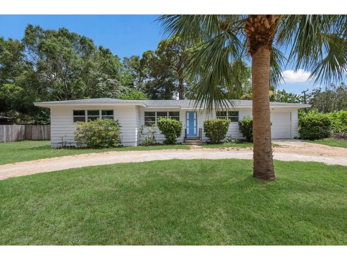 2038 Datura Street Sarasota FL 34239 A4579569 image1