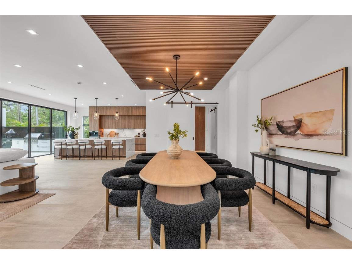 2038 Datura Street Sarasota FL 34239 A4628396 image10