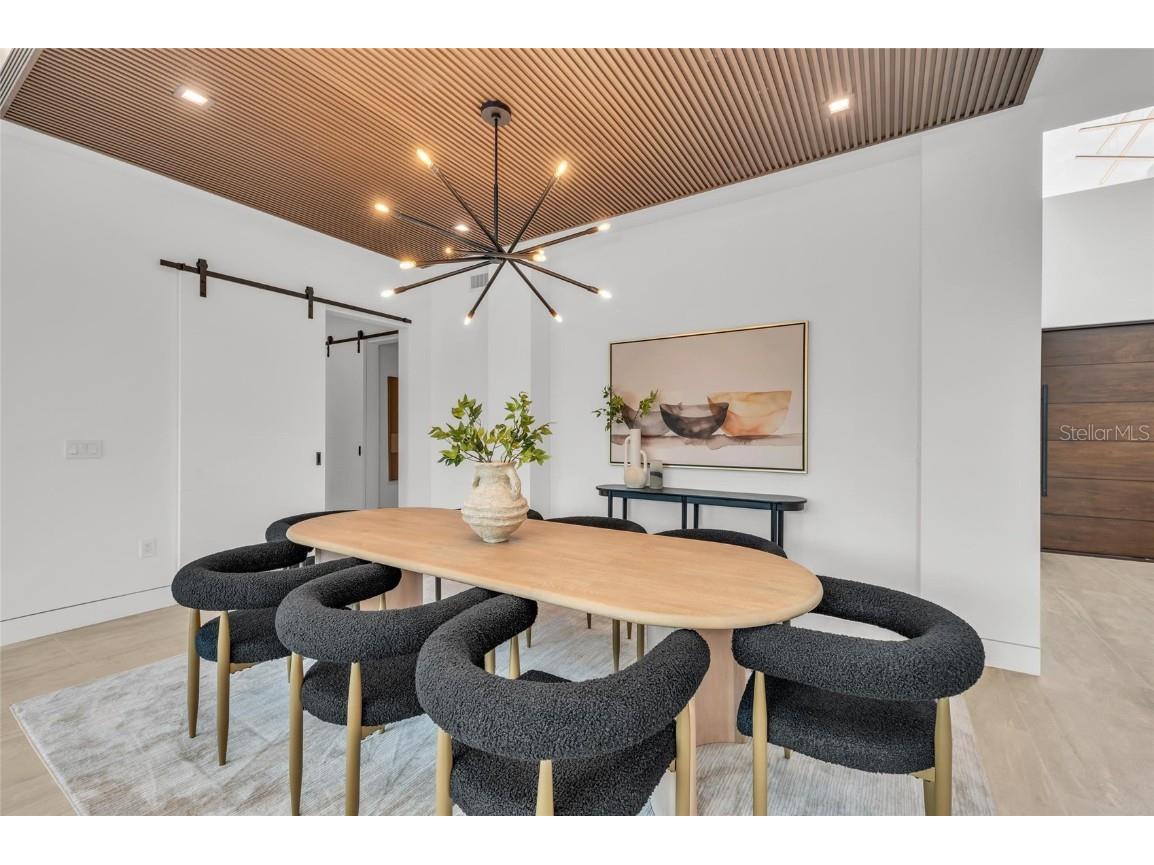 2038 Datura Street Sarasota FL 34239 A4628396 image11