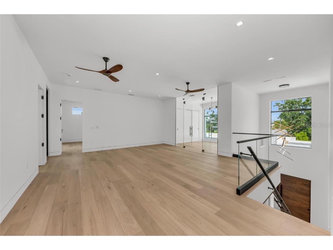 2038 Datura Street Sarasota FL 34239 A4628396 image32