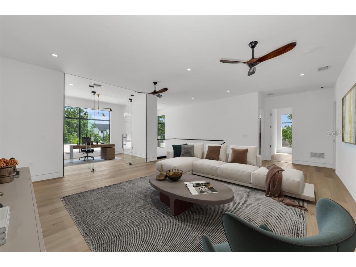 2038 Datura Street Sarasota FL 34239 A4628396 image34