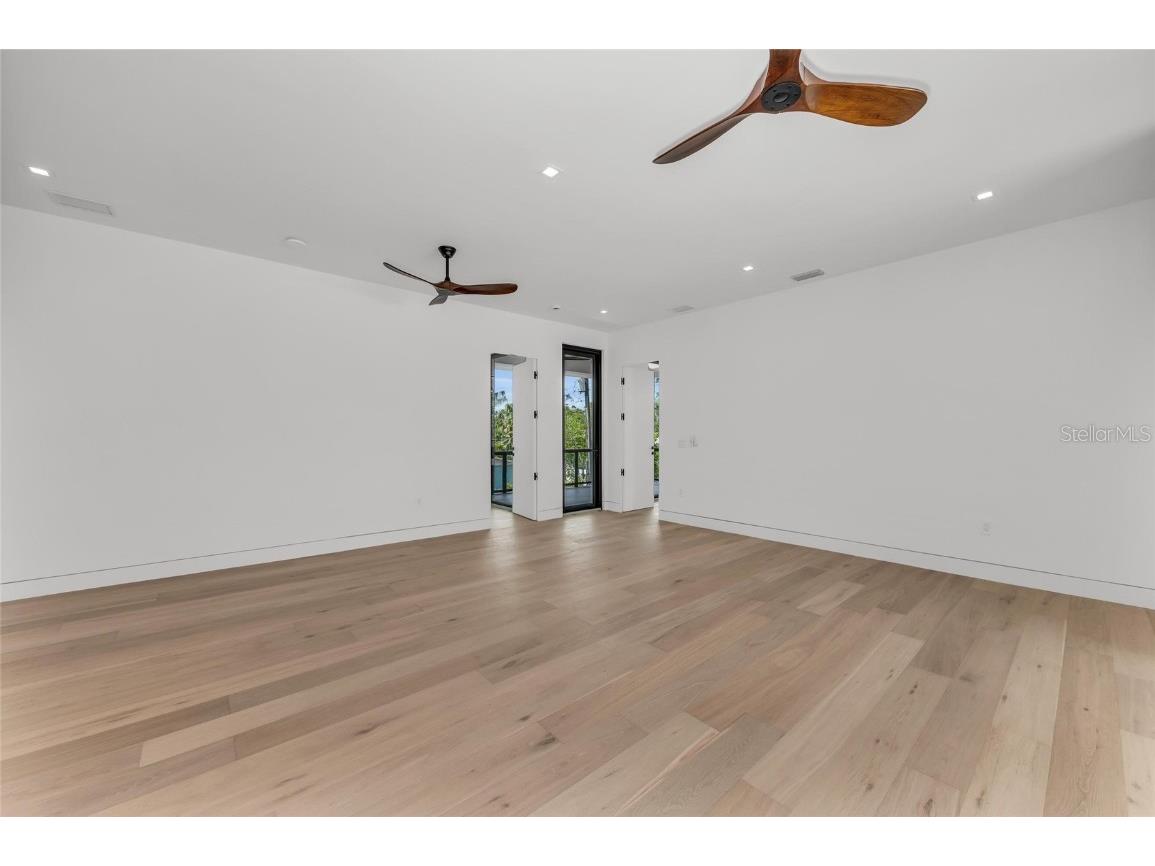 2038 Datura Street Sarasota FL 34239 A4628396 image36