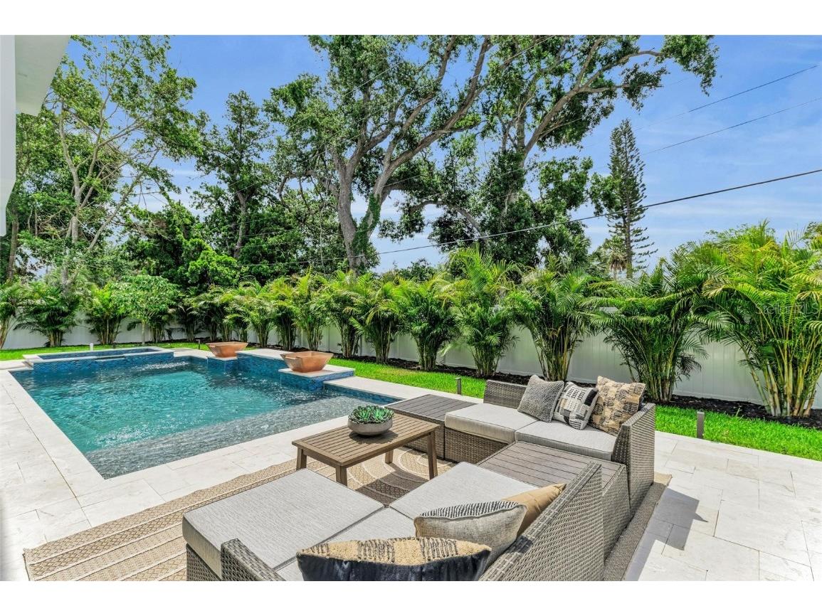 2038 Datura Street Sarasota FL 34239 A4628396 image59