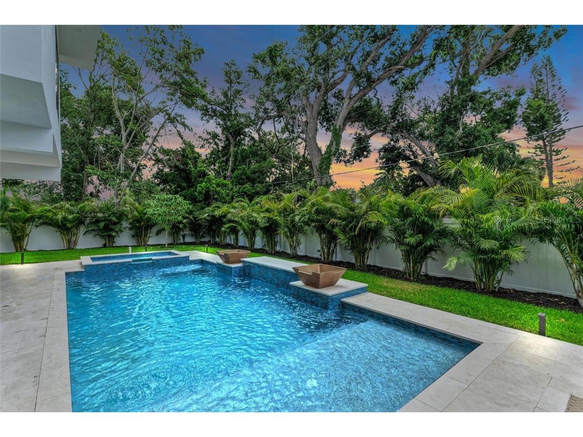 2038 Datura Street Sarasota FL 34239 A4628396 image61