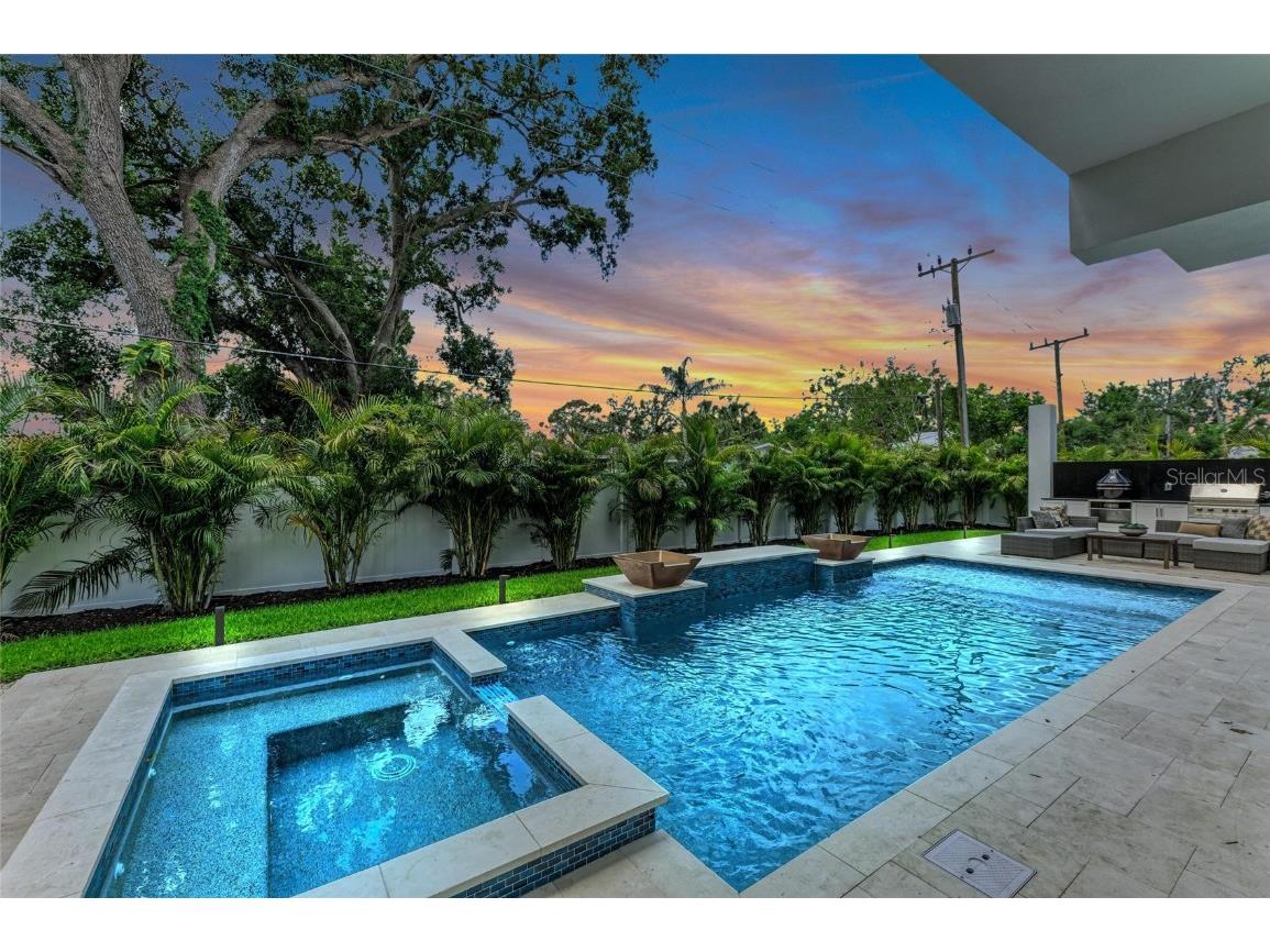 2038 Datura Street Sarasota FL 34239 A4628396 image63