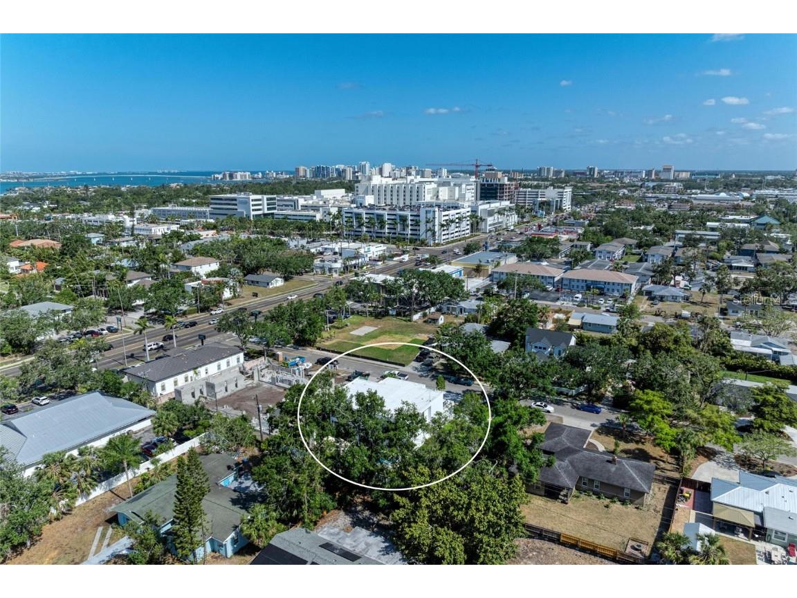 2038 Datura Street Sarasota FL 34239 A4628396 image67