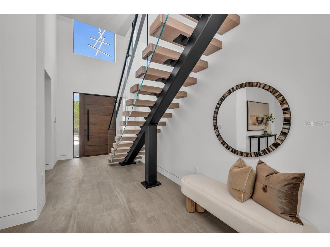 2038 Datura Street Sarasota FL 34239 A4628396 image8