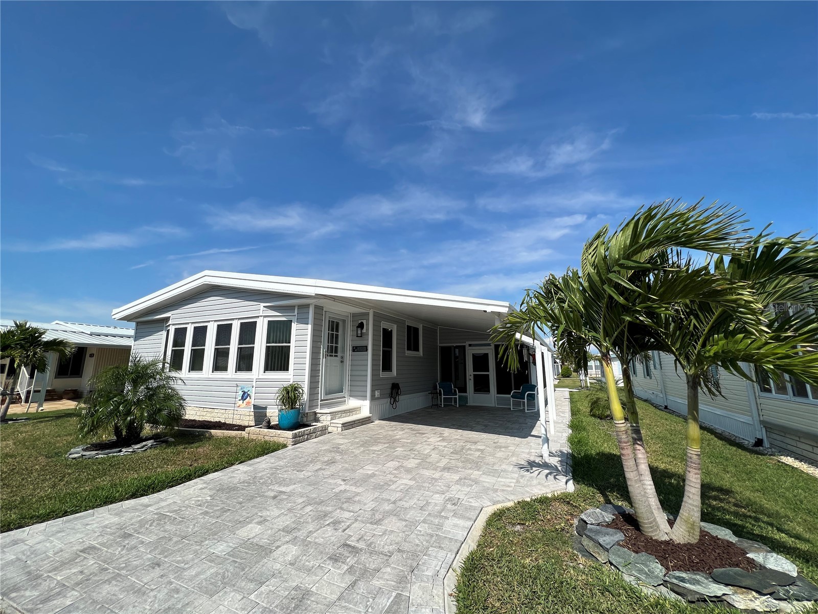 2038 Maui Drive Holiday FL 34691 TB8500721 image1