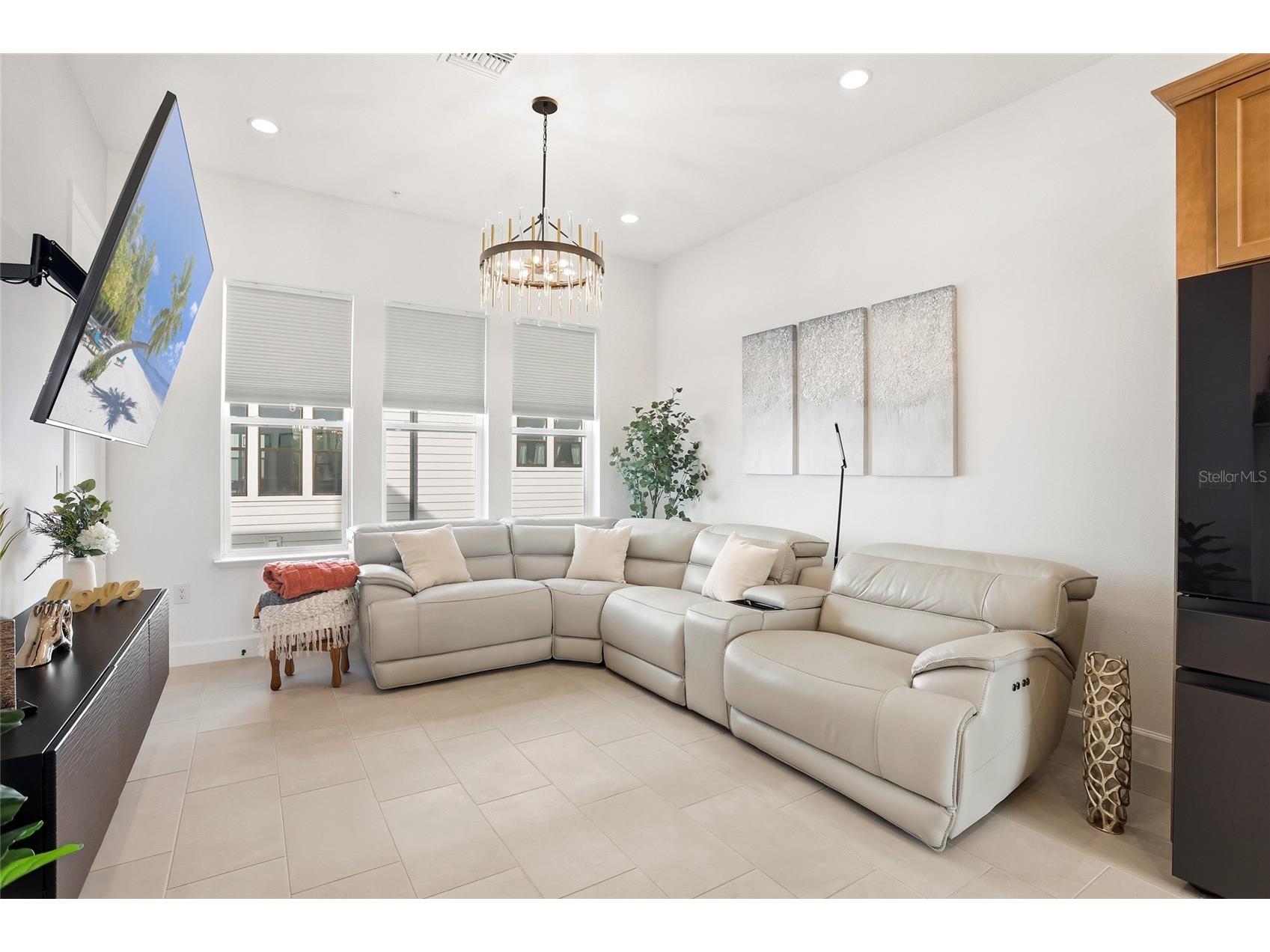 2038 Packing District Way Orlando FL 32804 O6376869 image16