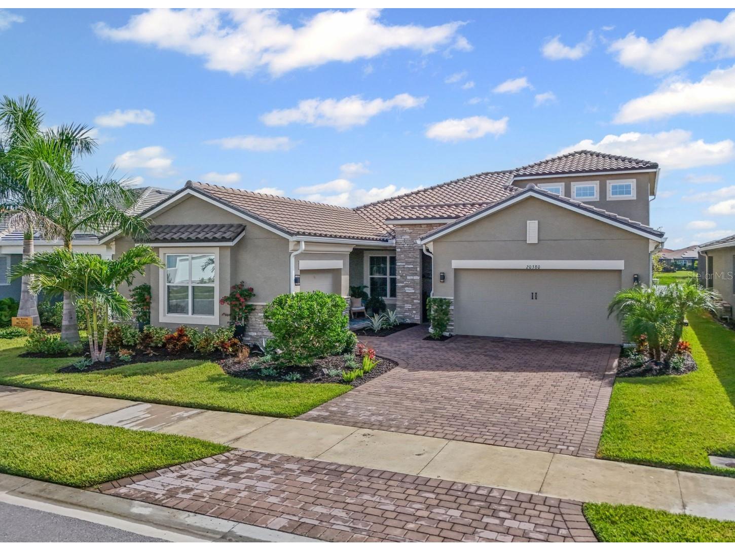 20380 Symphony Place Venice FL 34293 A4684227 image2